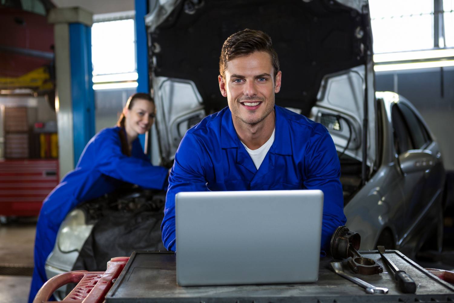 Serviço profissional de automóveis online